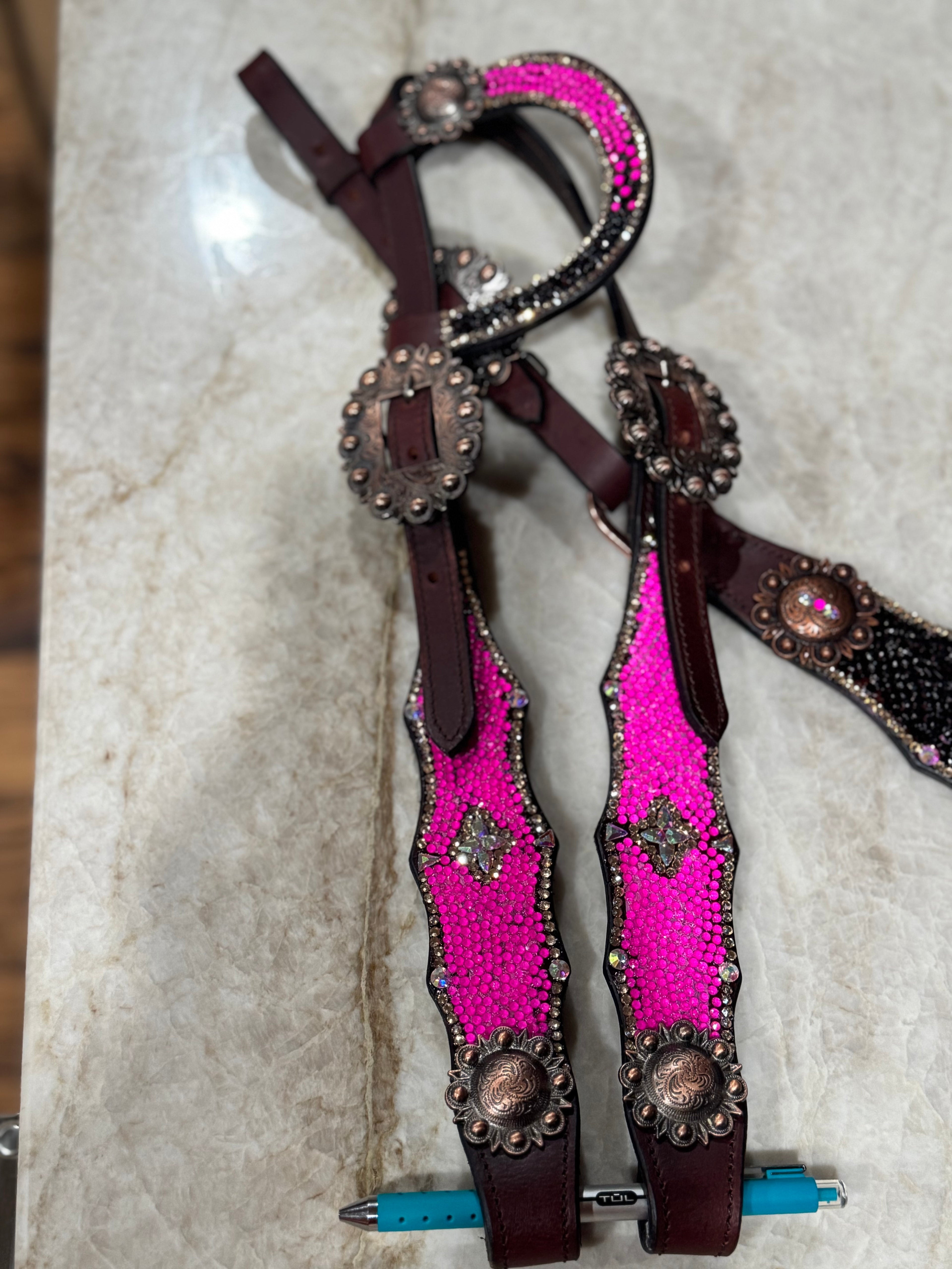 ''Pink Blaze'' Gladiator Tack Set